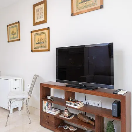 Apartment Holidays Maestranza In By Solaga *