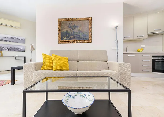 Apartment Holidays Maestranza In By Solaga *