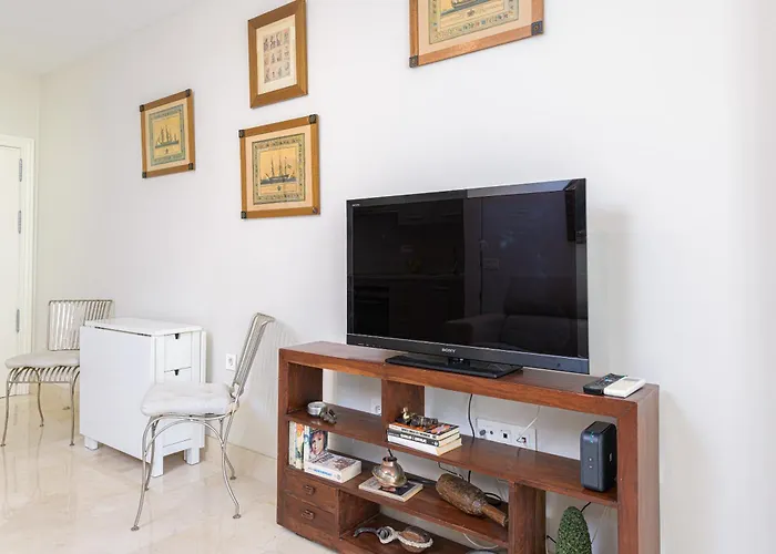 Apartment Holidays Maestranza In By Solaga *